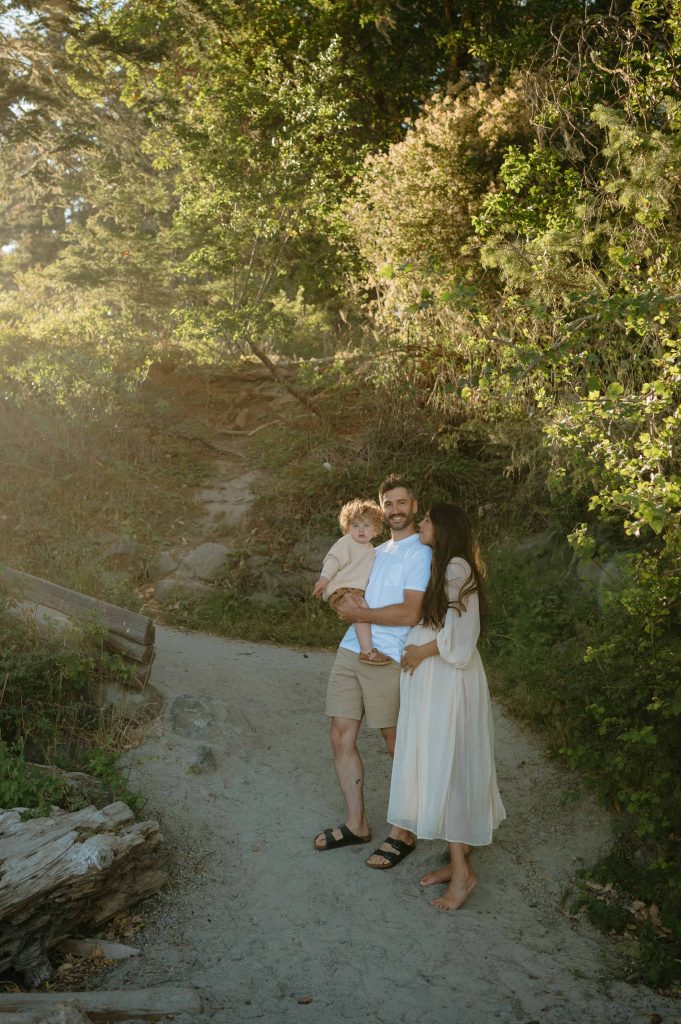 Victoria maternity beach session