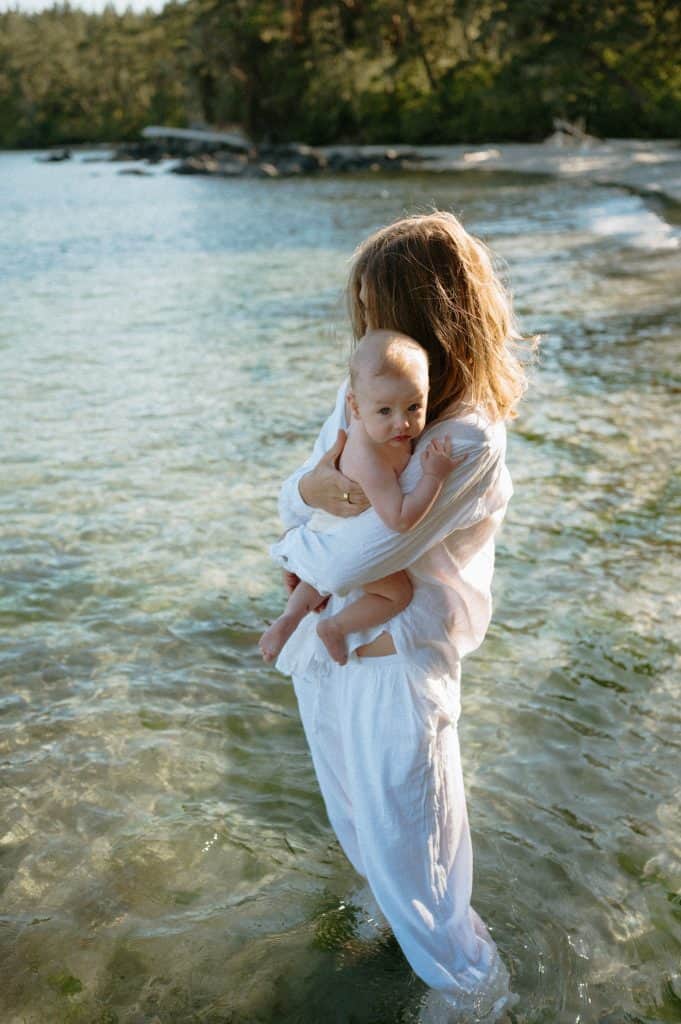 saanich beach family session