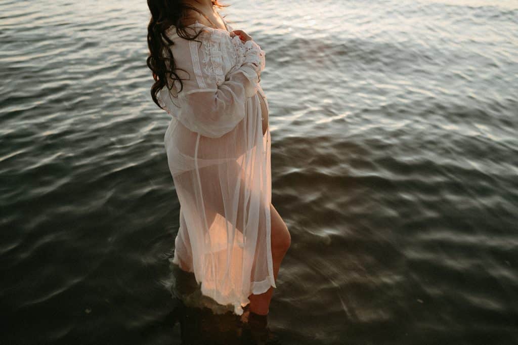 Beach maternity session styling